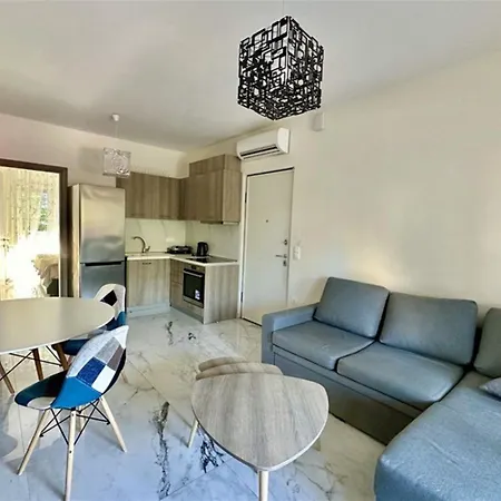 Center Apart Boutique 2 Bedrooms 6 Guests